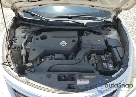 2013 Nissan Altima 2.5 z USA, uszkodzony, nr VIN 1N4AL3AP4DN413191